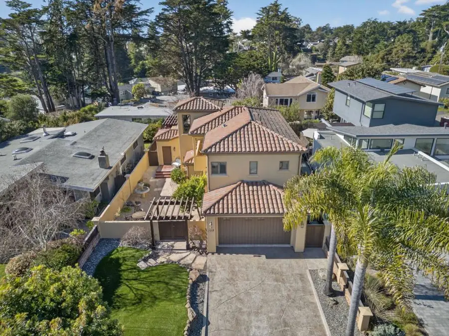 329 Los Altos Drive, Aptos, CA 95003 - Image #2
