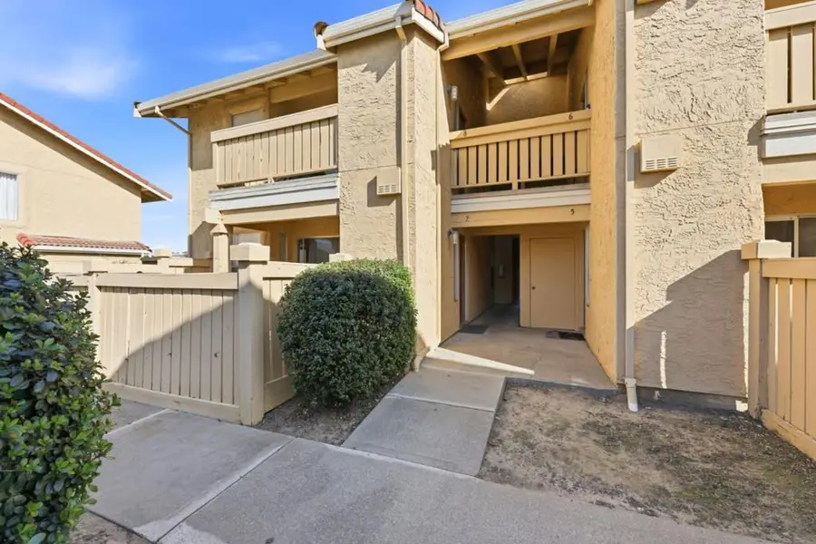 7 Las Moradas Circle, San Pablo, CA 94806 - Image #2