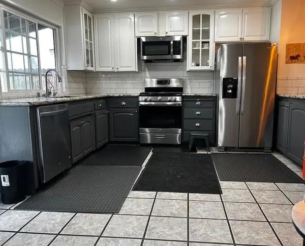 865 Locust Avenue, Manteca, CA 95337