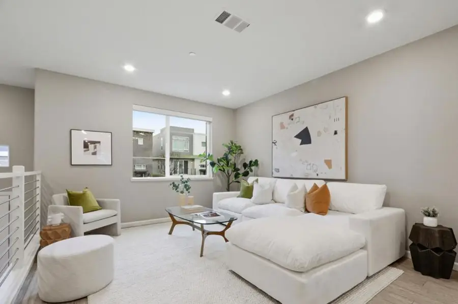 157 Llano De Los Robles Avenue #4, San Jose, CA 95136 - #3