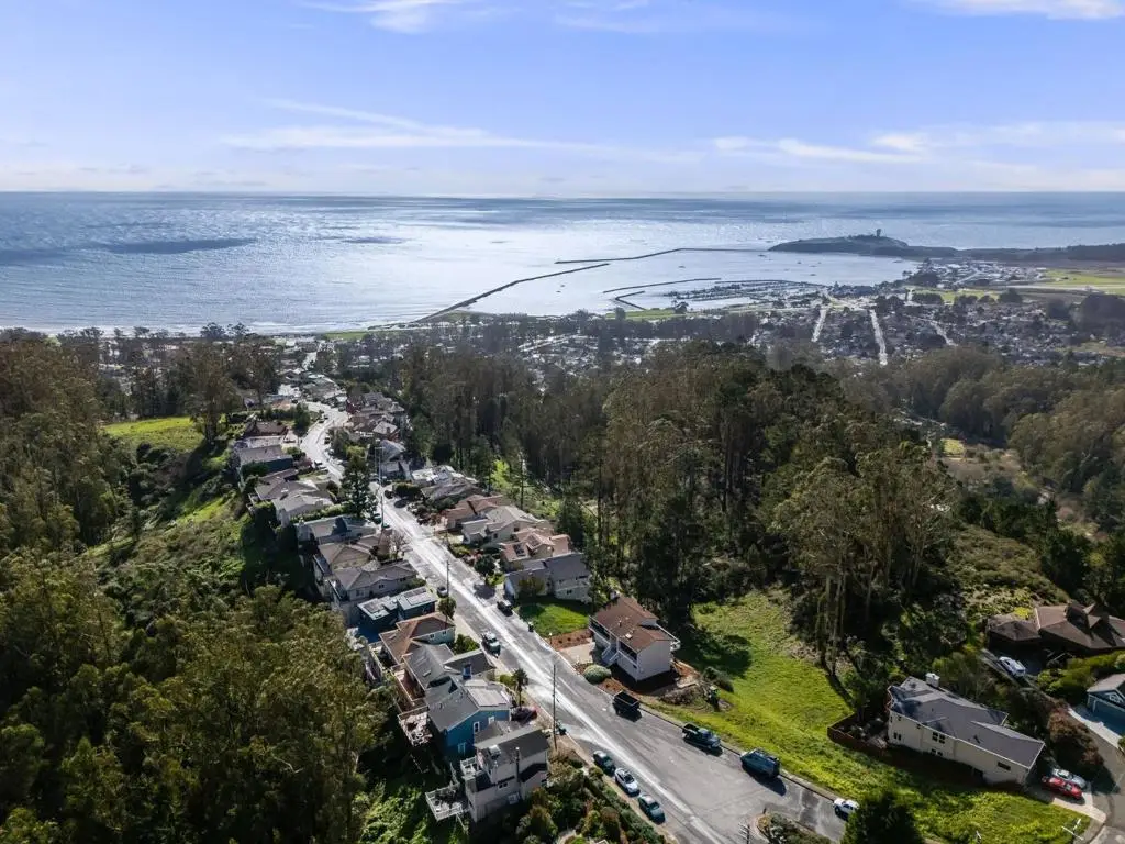 563 El Granada Boulevard, El Granada, CA 94018 - #1