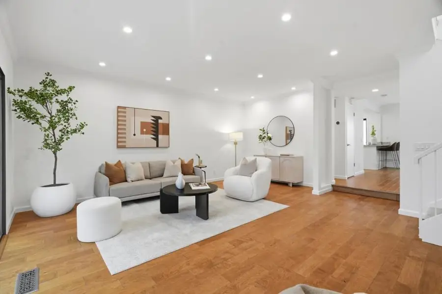 243 Sierra Vista Avenue, Mountain View, CA 94043 - #3