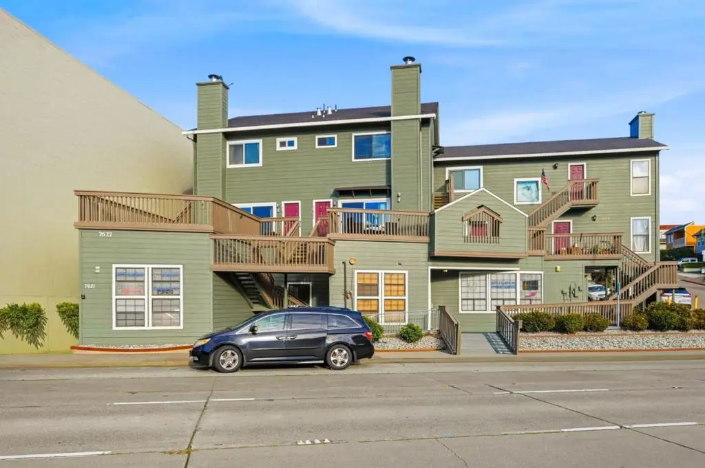 7625 Mission Street, Daly City, CA 94014 - #1