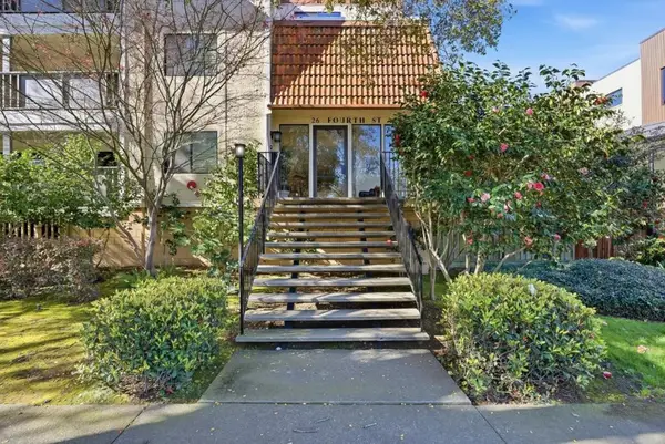 26 4th Street #9, Los Altos, CA 94022