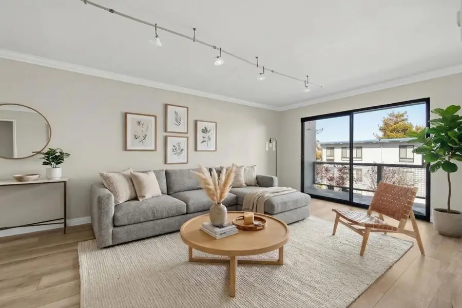 8 Commodore Drive #C457, Emeryville, CA 94608 - #2