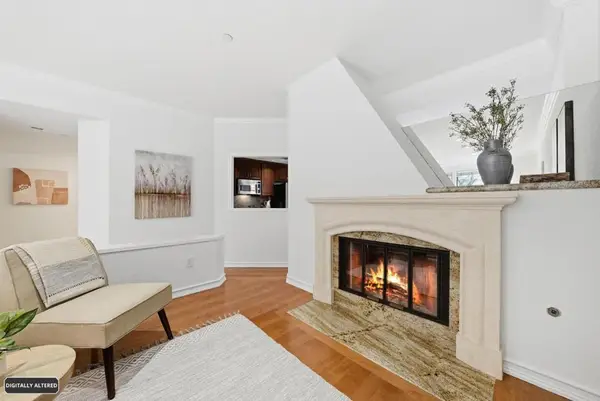994 La Mesa Terrace #F, Sunnyvale, CA 94086