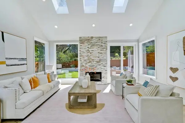 22136 Dean Court, Cupertino, CA 95014