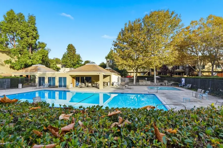 460 Auburn Way #5, San Jose, CA 95129 - #3
