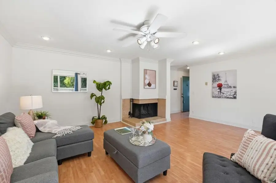 500 W Middlefield Road #20, Mountain View, CA 94043 - #3