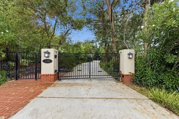 1700 Pine Knoll Drive, Belmont, CA 94002