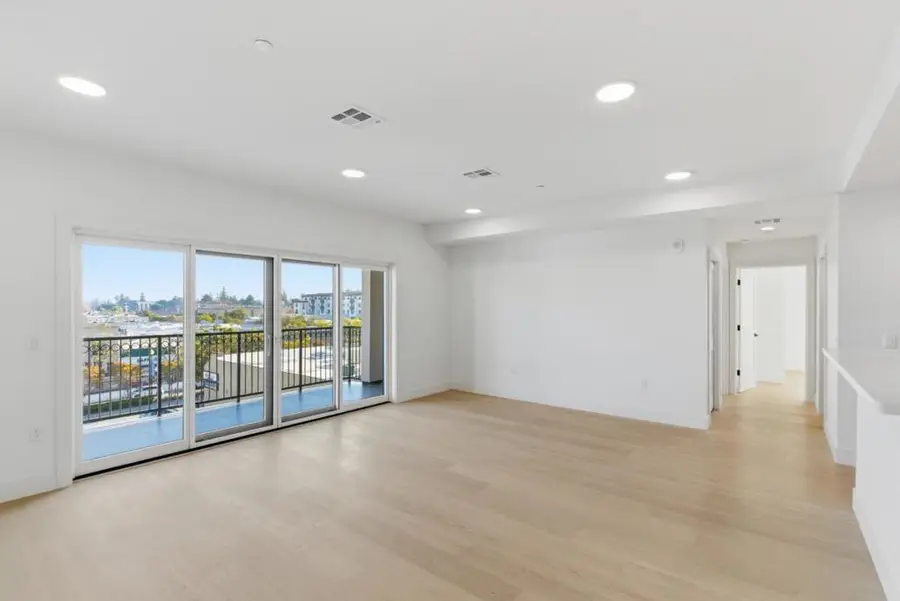 560 El Camino Real #206, San Carlos, CA 94070 - #2