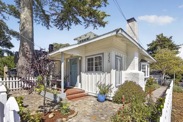 235 Chestnut Street, Pacific Grove, CA 93950
