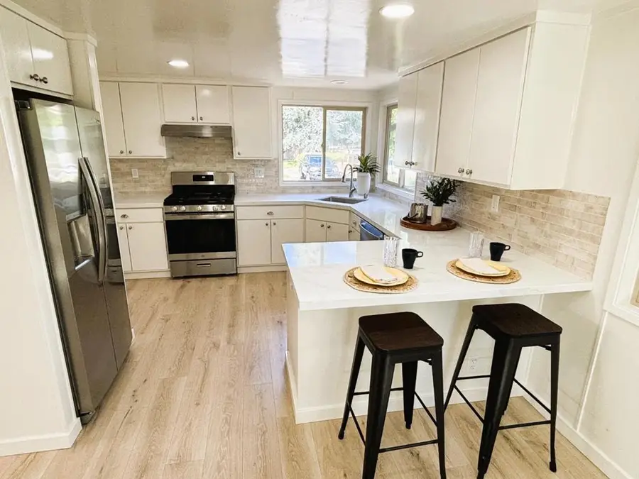 391 Millpond, San Jose, CA 95125 - #2