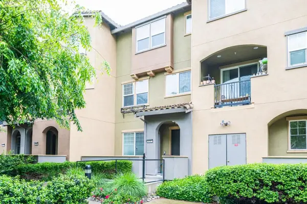 638 Almaden Walk Loop, San Jose, CA 95125