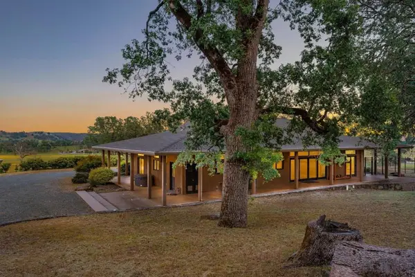 17205 Black Oak Hill, Middletown, CA 95461
