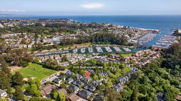 141 Southampton Lane #A, Santa Cruz, CA 95062