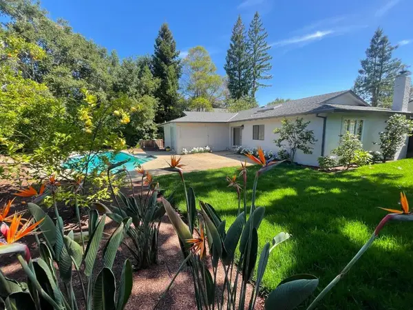 50 Los Altos Avenue, Los Altos, CA 94022