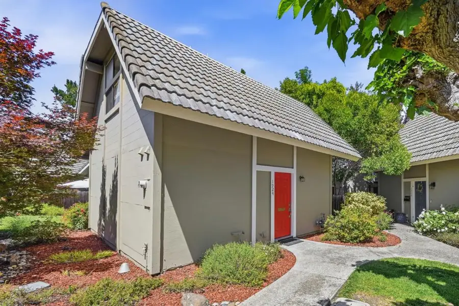 1924 Silverwood Avenue, Mountain View, CA 94043 - #3
