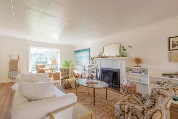 32 Via Ventura, Monterey, CA 93940