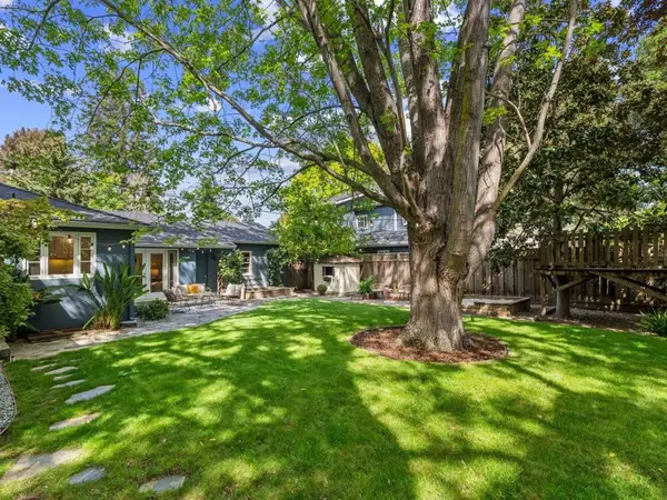 723 Gilbert Avenue, Menlo Park, CA 94025
