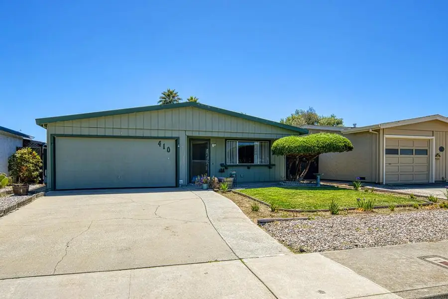 410 Spruce Circle, Watsonville, CA 95076 - #2