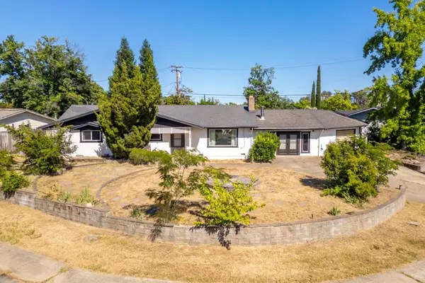 3400 Panorama Drive, Redding, CA 96003