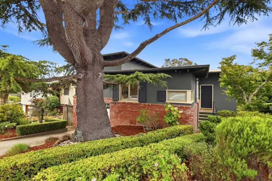 68 El Bonito Way, Millbrae, CA 94030 - #3