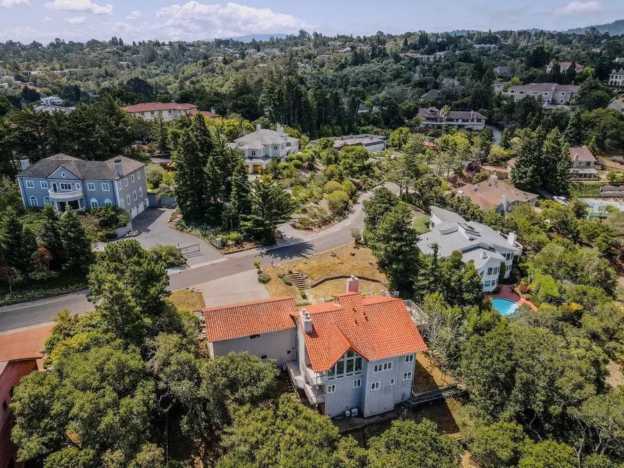 36 Eugenia Way, Hillsborough, CA 94010 - #3