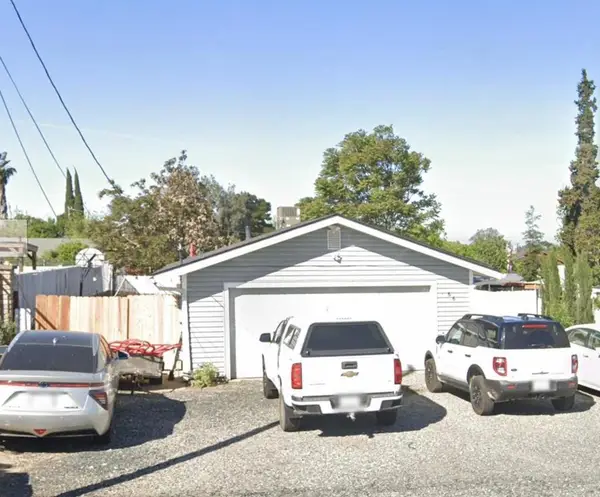 66 S Stearns Road, Oakdale, CA 95361