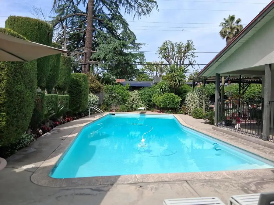 5555 N Nantucket Avenue, Fresno, CA 93704 - #2
