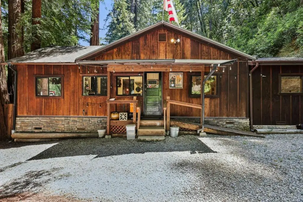 421 Hillside Dr., Boulder Creek, CA 95006 - #1