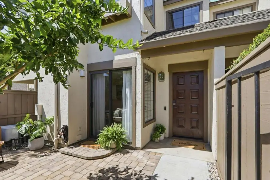 2071 Foxhall Loop, San Jose, CA 95125 - #3