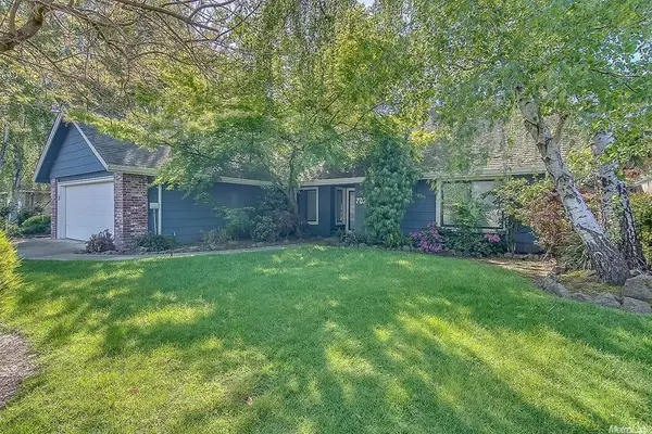 7020 Bridgeport Circle, Stockton, CA 95207