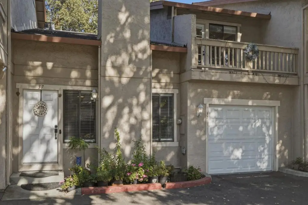 130 Baroni Avenue #37, San Jose, CA 95136 - #1