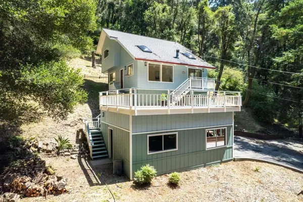 1060 Redwood Drive, Aptos, CA 95003
