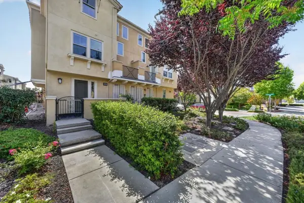 318 Expedition Lane, Milpitas, CA 95035