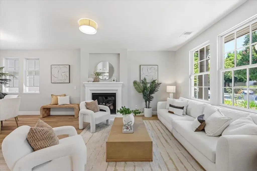 936 Valencia Avenue, Mountain View, CA 94040 - #1