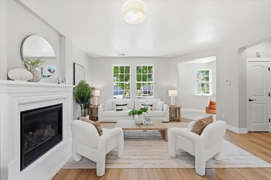 936 Valencia Avenue, Mountain View, CA 94040 - #2