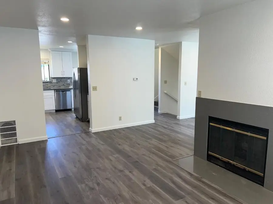10095 Craft Drive, Cupertino, CA 95014 - #3