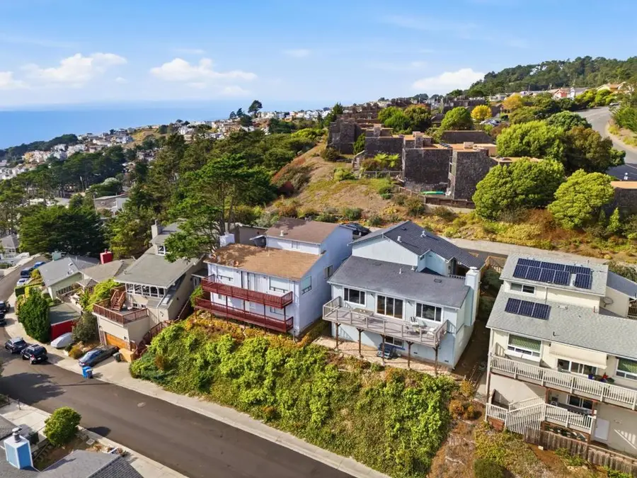 613 Farallon Avenue, Pacifica, CA 94044 - #3