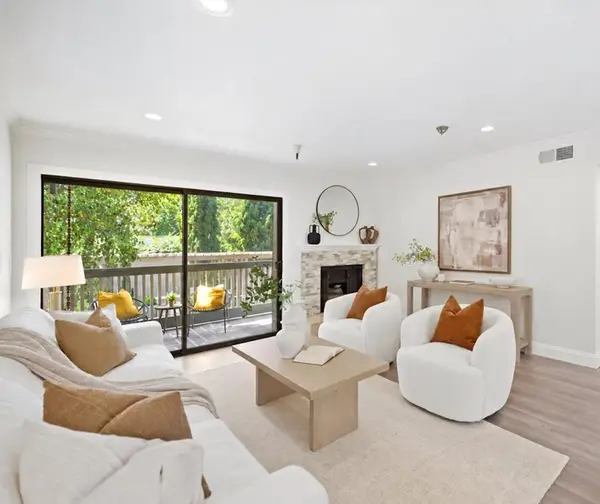 2211 Latham Street #122, Mountain View, CA 94040