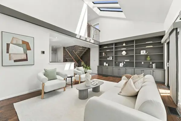 858 Arbor Road, Menlo Park, CA 94025
