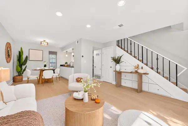 205 Red Oak Drive #P, Sunnyvale, CA 94086