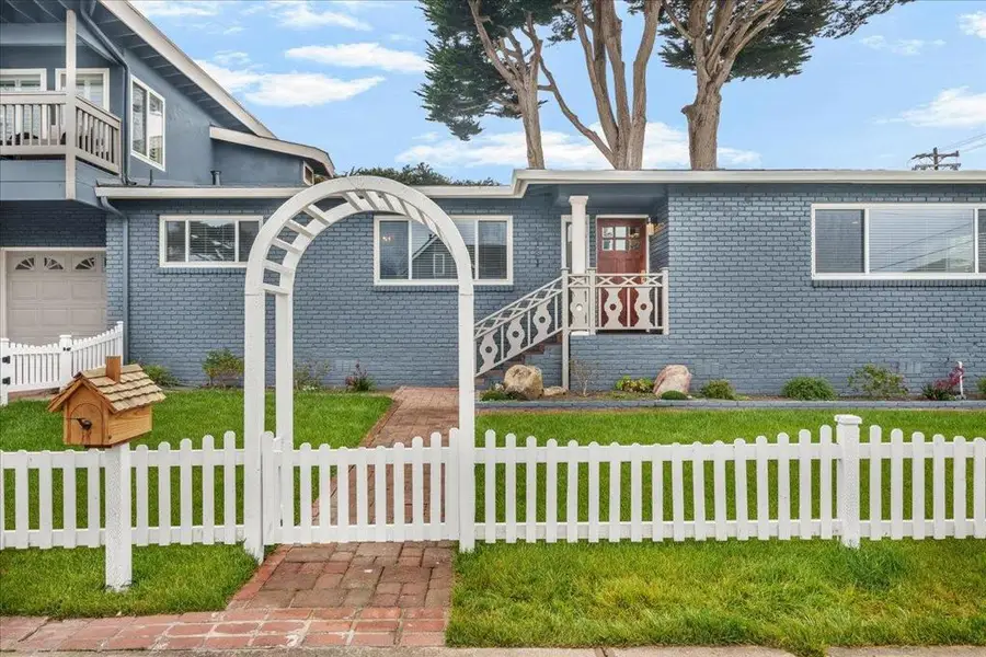 1141 Shell Avenue, Pacific Grove, CA 93950 - #2