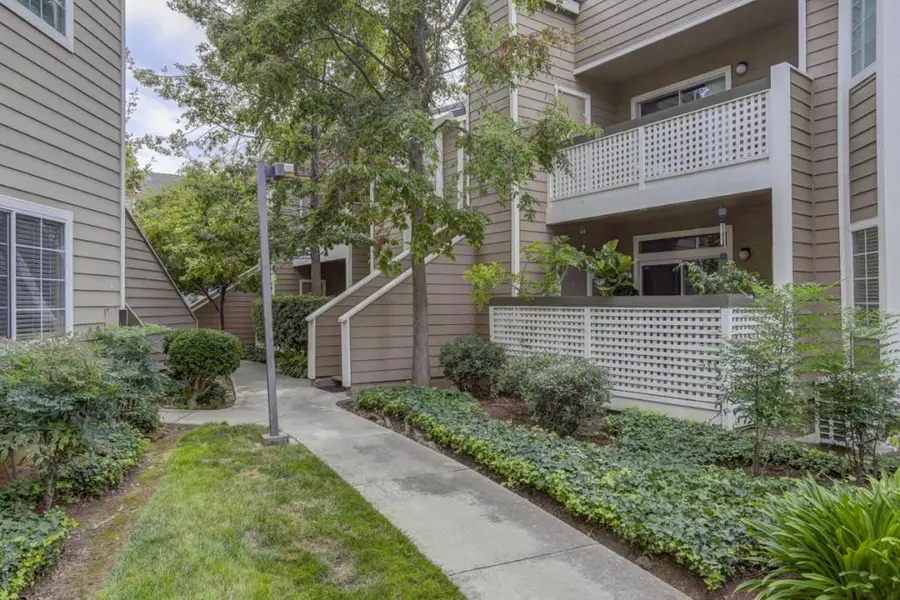 5918 Bridgeport Lake Way, San Jose, CA 95123 - #2
