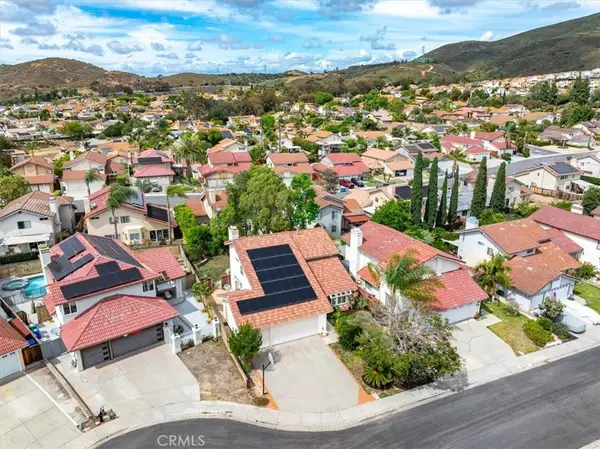 9048 Meadowrun, San Diego, CA 92129