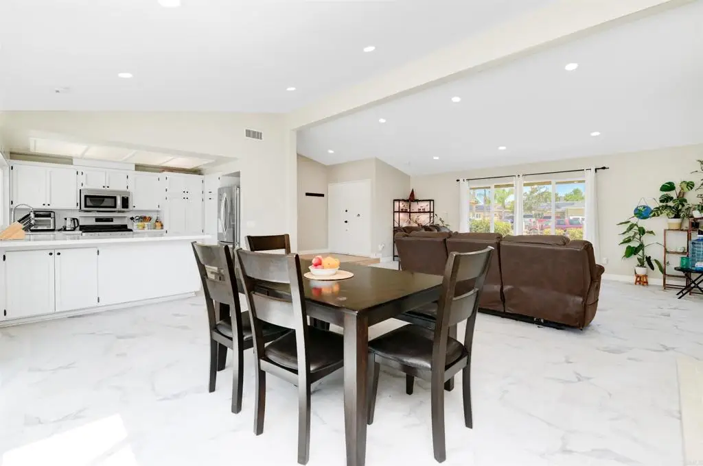 2141 E Mission Avenue, Escondido, CA 92027 - Image #1