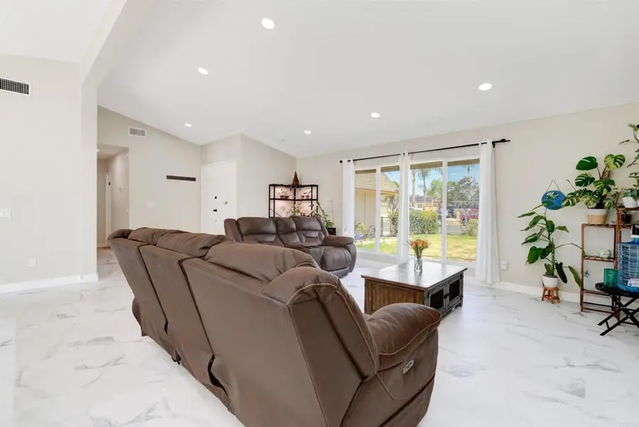 2141 E Mission Avenue, Escondido, CA 92027 - Image #3