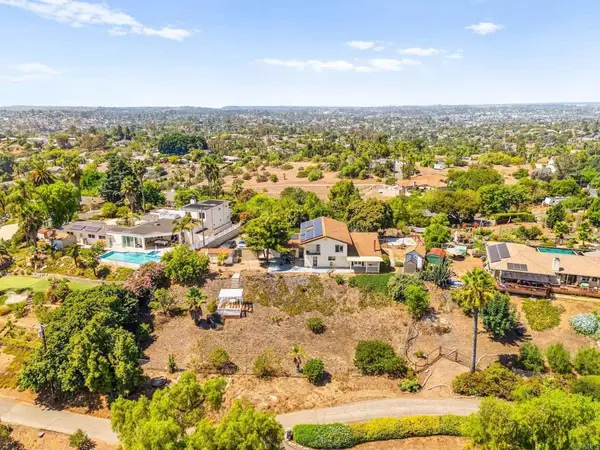 326 Sunrise Circle, Vista, CA 92084