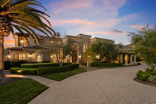 18320 Via Ambiente, Rancho Santa Fe, CA 92067